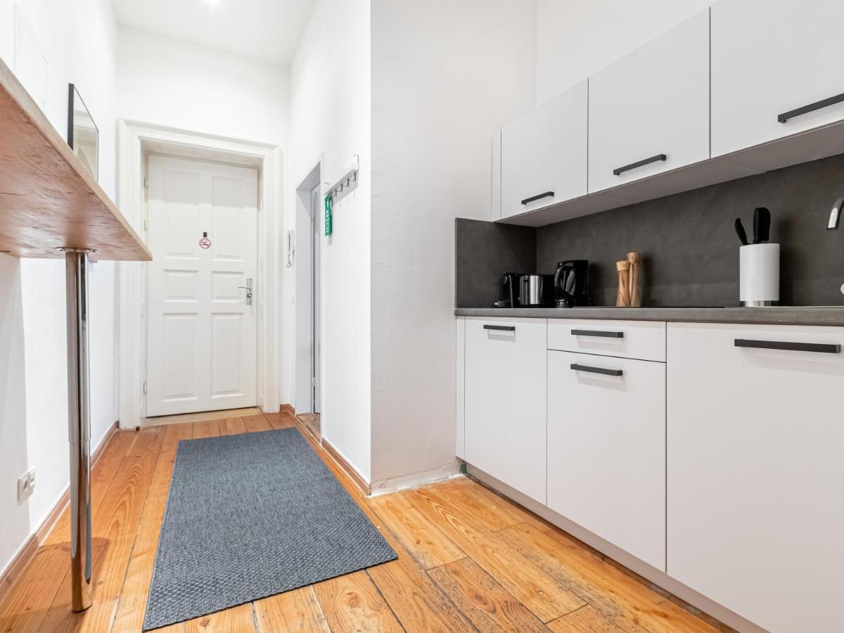 limehome Berlin Malmöer Straße Exteriör bild