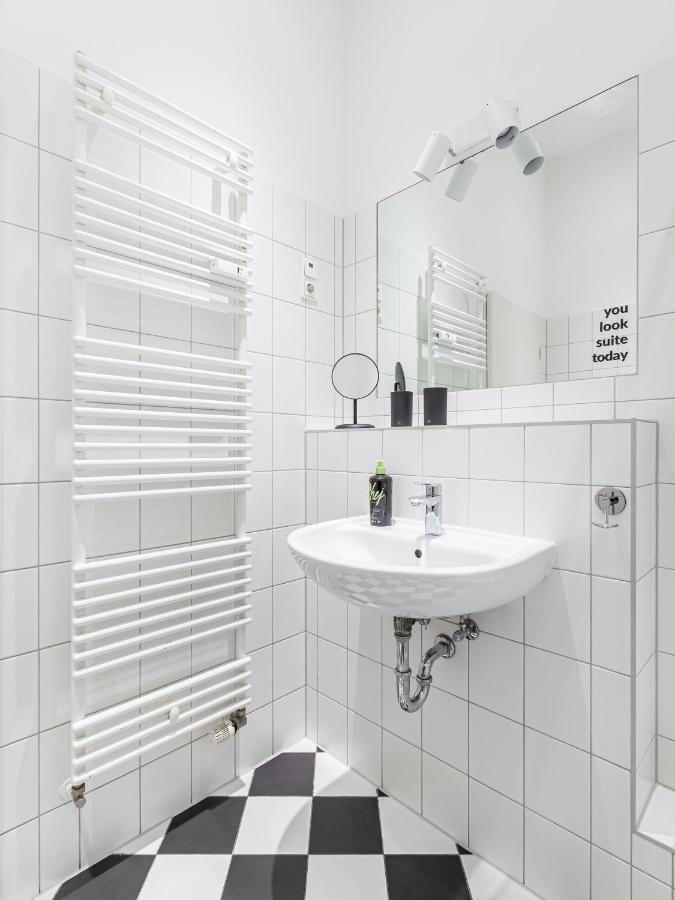 limehome Berlin Malmöer Straße Exteriör bild
