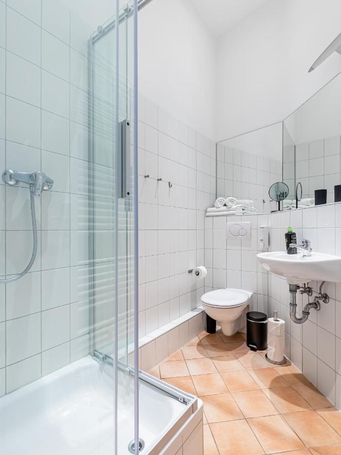 limehome Berlin Malmöer Straße Exteriör bild